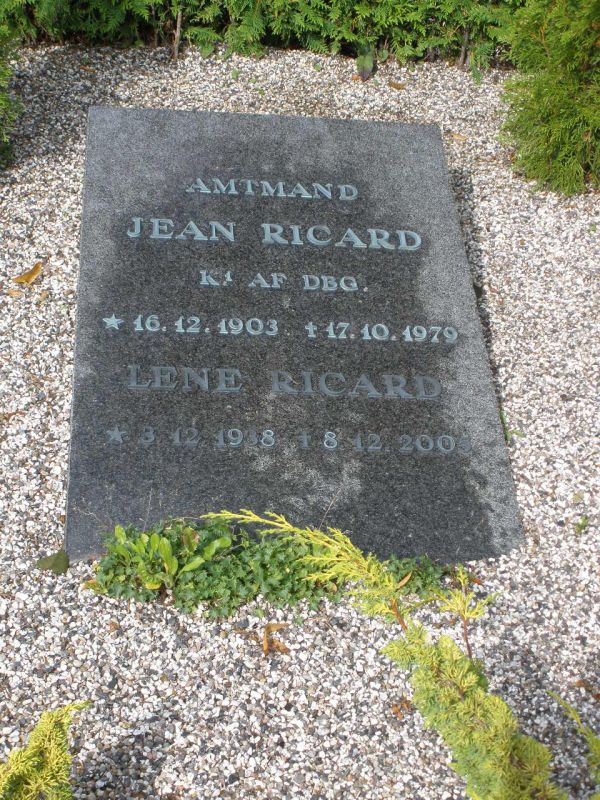 Jean Richard.JPG